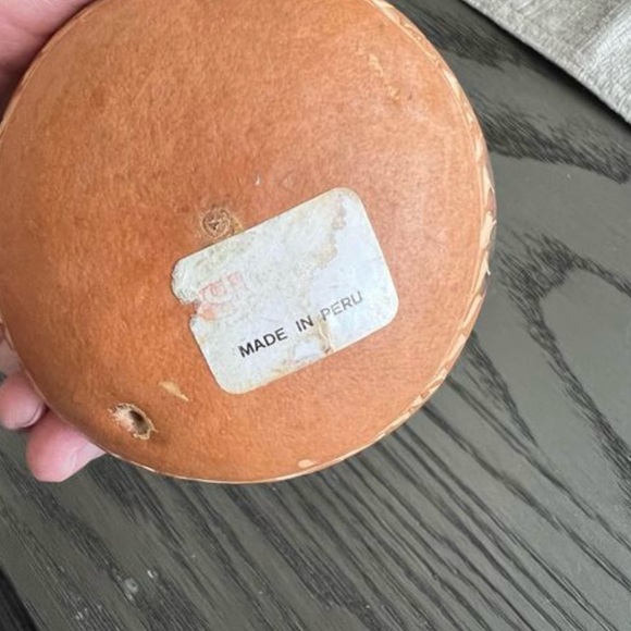 Vtg Peruvian Hand Carved Bowl Peru Folk Art Storytelling Calabash Gourd Small - Picture 8 of 8